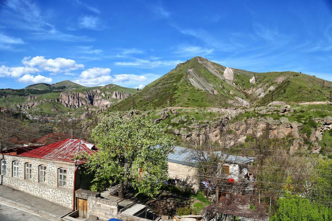 Отель Лара Горис Экстерьер фото